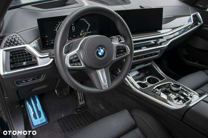 BMW X7 - 12