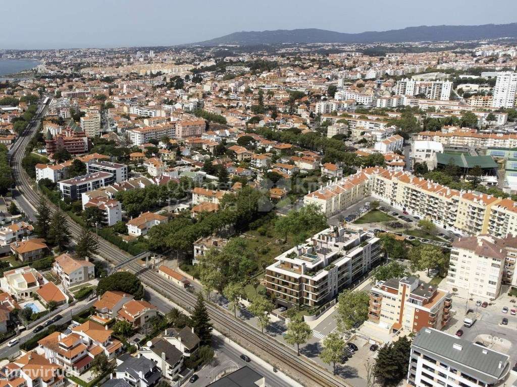 Apartamento T3 com jardim, localizado na Parede, Cascais-40