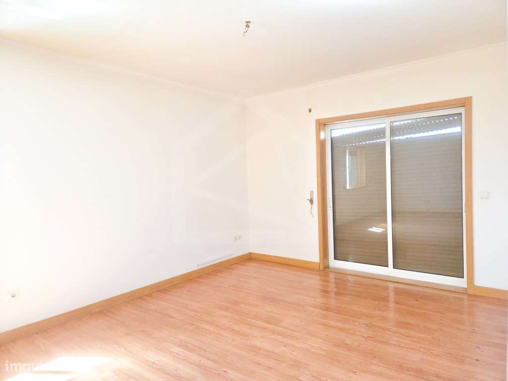 Apartamento T2 em Sanfins - Grande imagem: 4/21