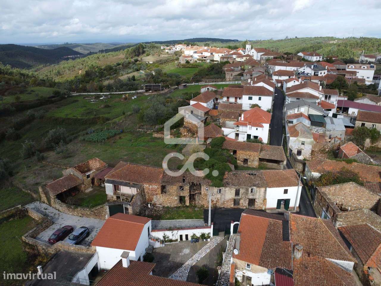 Moradia com logradouro para recuperar na zona de Tábua - Grande imagem: 5/7