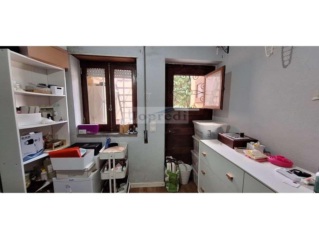 Moradia T2+1 com logradouro-18