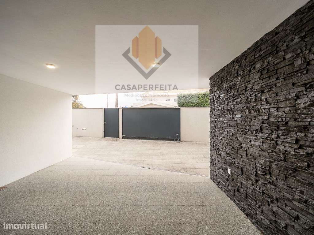 Luxuosa Moradia T4 a 150 metros da Praia - Madalena-6