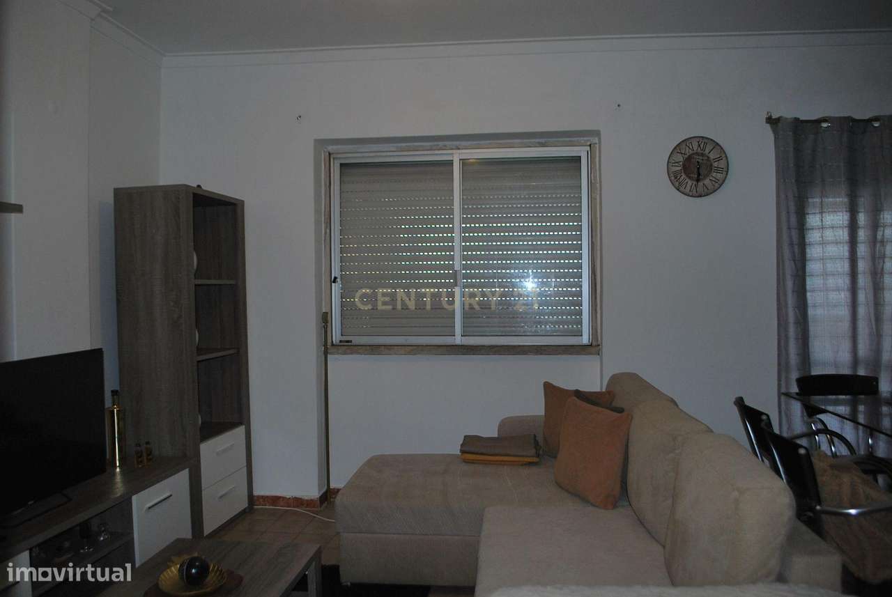 Apartamento T2 com Vista Panorâmica em Almada - Grande imagem: 5/26