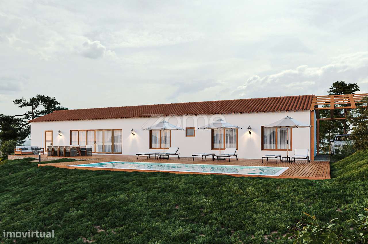 Moradia para reconstrução com PIP aprovado, em S.M. da Serra - Grande imagem: 1/32