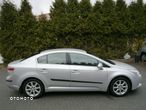 Toyota Avensis 1.8 Active - 9