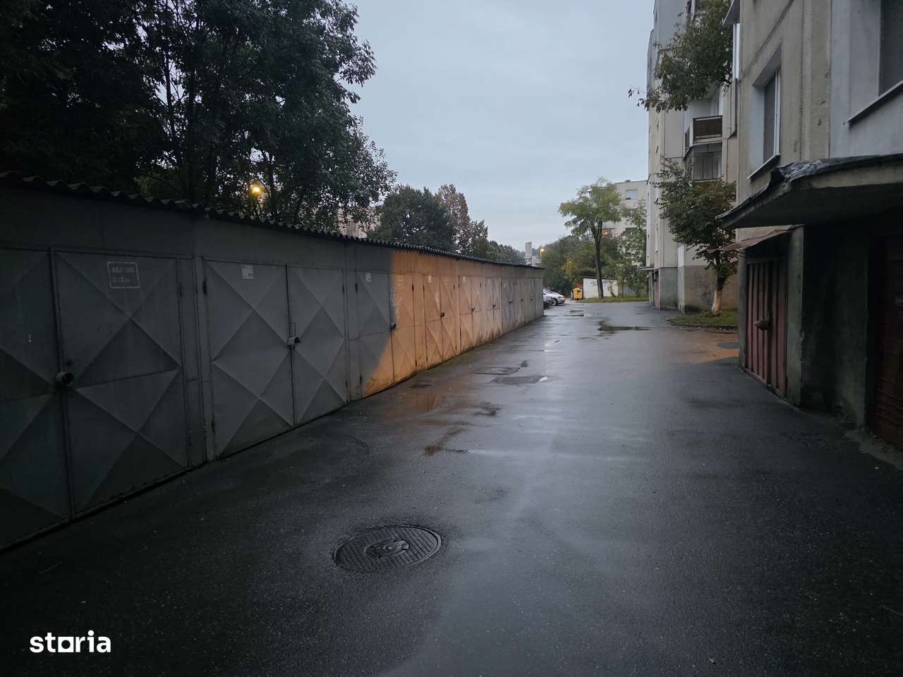 De vanzare apartament cu 3 camere + garaj pe strada Rodniciei - Imagine principală: 4/12