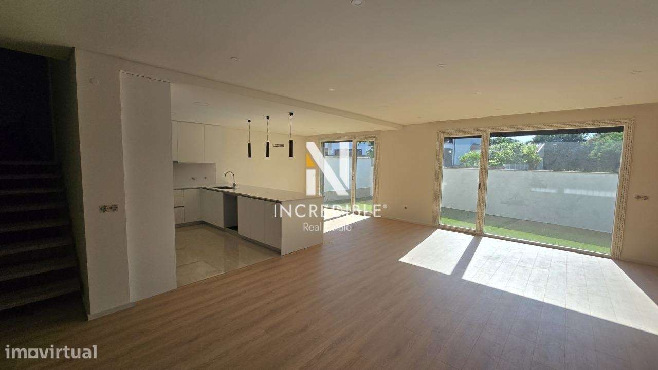 Moradia Geminada T4 Venda em Palmeira,Braga-12