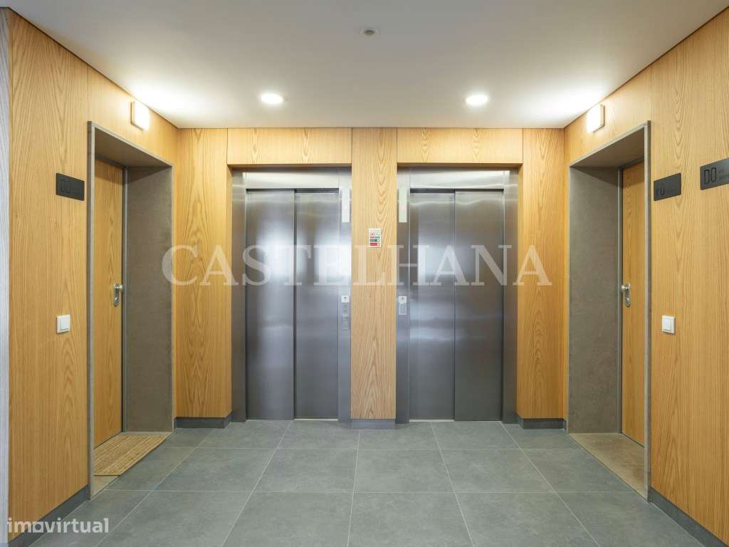 Apartamento T2, com varanda, em Faro - Grande imagem: 3/77