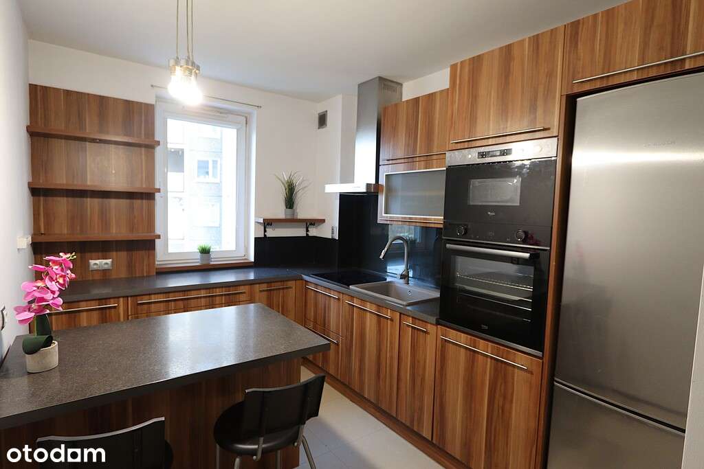 2 pok. i osobna kuchnia, loggia, zadbane-0