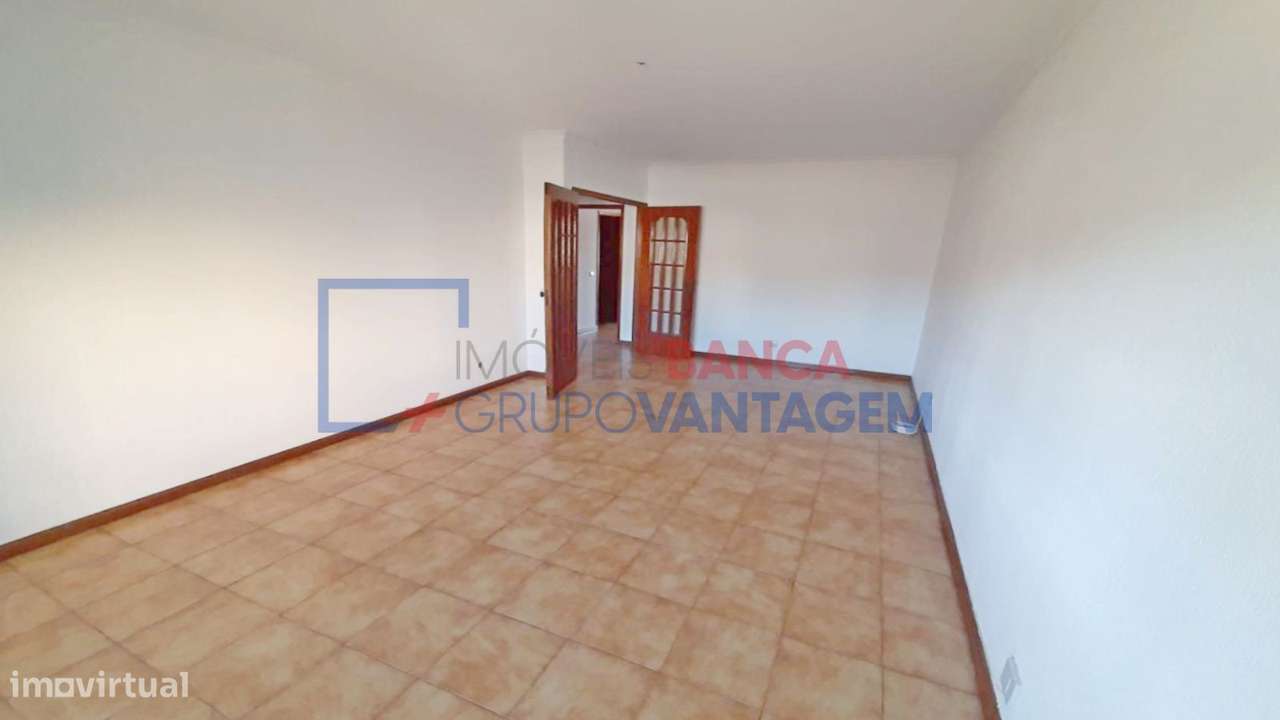 APARTAMENTO T3 EM BAGUIM DIO MONTE - RIO TINTO - Grande imagem: 2/19