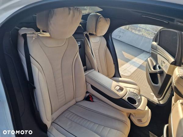 Mercedes-Benz Klasa S 400 d 4-Matic L 9G-TRONIC - 22