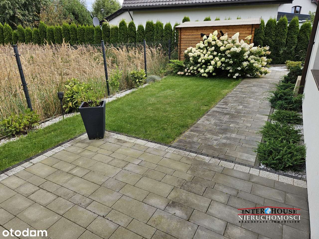 Wolnostojący dom z pięknie zagospodarowaną działką, ul. Gruszkowa-13