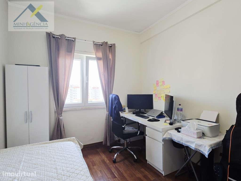 Apartamento T3 remodelado no Bairro do Liceu em Setúbal-17