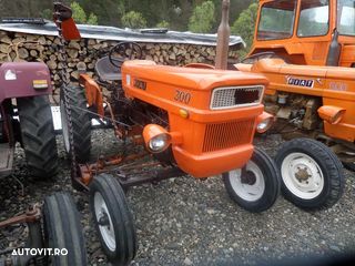 Fiat Tractor Fiat 300 + cositoare laterala