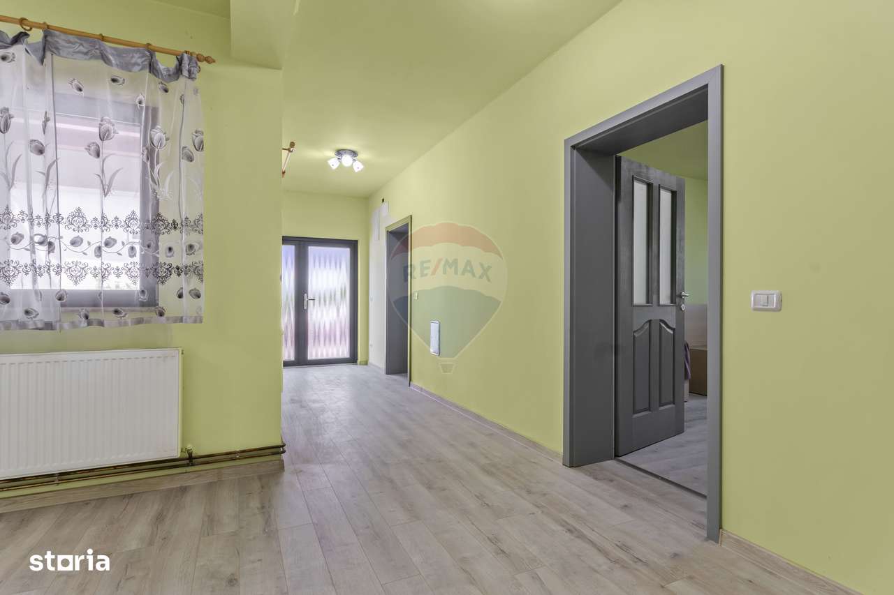 Casă noua 246 mp cu teren 1363 mp  de vânzare Sannicolau Mic, Arad - Imagine principală: 5/20