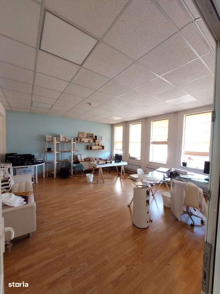 Zona Centrala - Cladire 730 m.p. + teren 910 m.p. - Imagine principală: 4/8