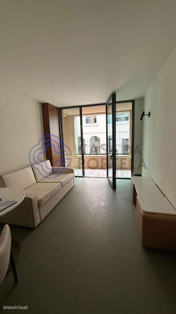 Apartamento Novo, T0 com lugar de garagem / Cozinha equipada / Condomí - Grande imagem: 4/21