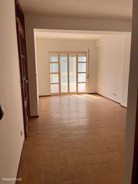 Apartamento T2 em Vila Nova de Gaia - Grande imagem: 2/15