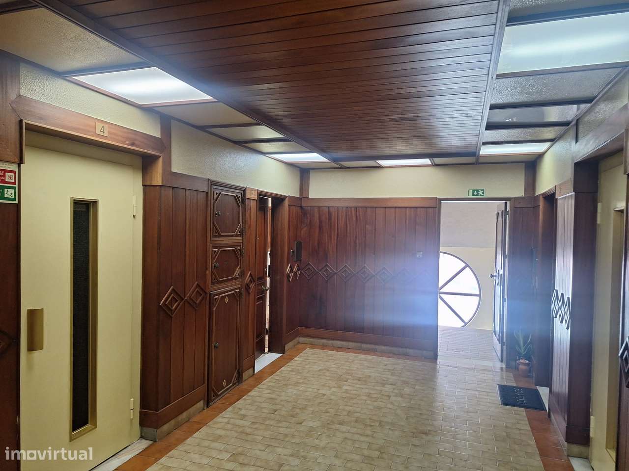 T3 em Prédio de Prestigio nas Laranjeiras com Garagem e Court Ténis-18