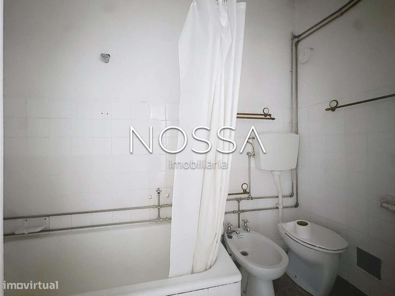 Oportunidade | T3 p/ Remodelar | Filipe Folque – Av. Novas-5