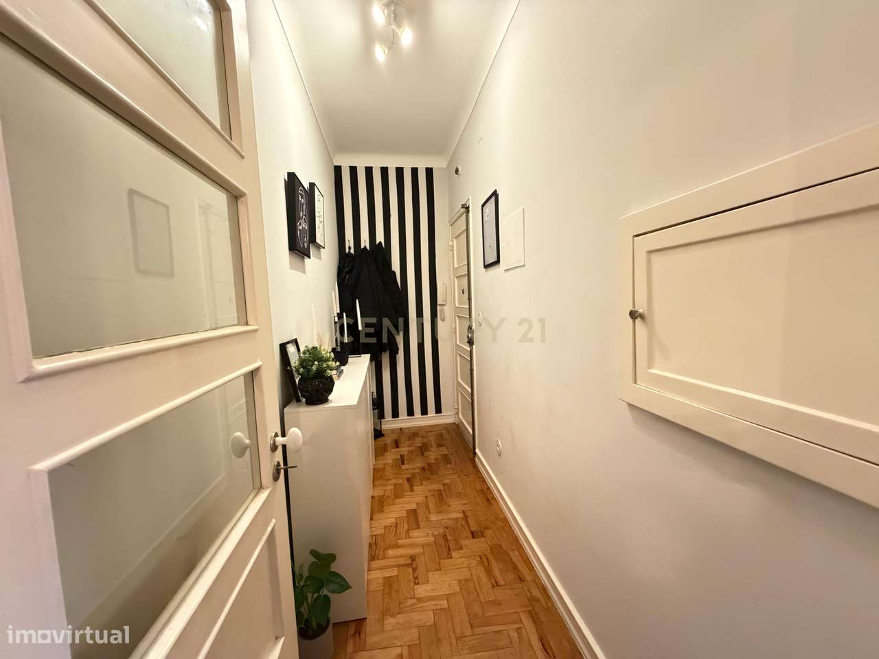 Apartamento T2 com excelente potencial | Luminoso | Beato – Lisboa - Grande imagem: 3/14