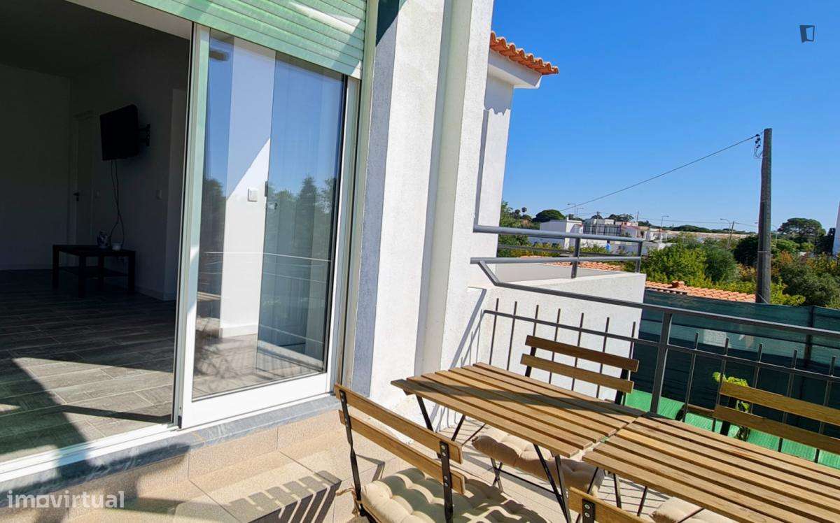 Apartamento com 1 quartos - localizado em Faro - Grande imagem: 2/8