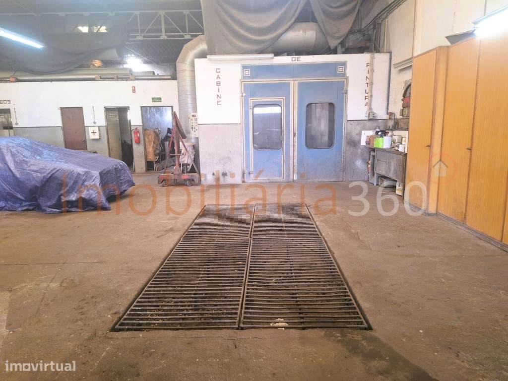 **Armazém para Venda - Oportunidade Única!**-9