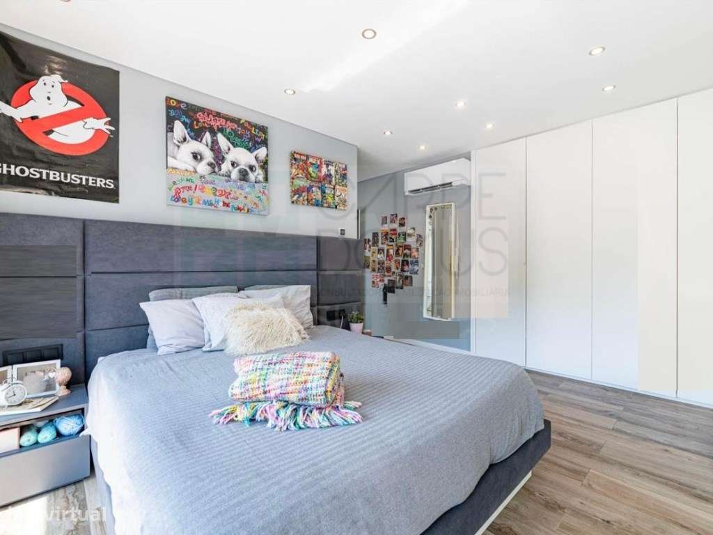 Magnifica moradia T4 com piscina na Urbanização Aroeira, em Santo E...-51