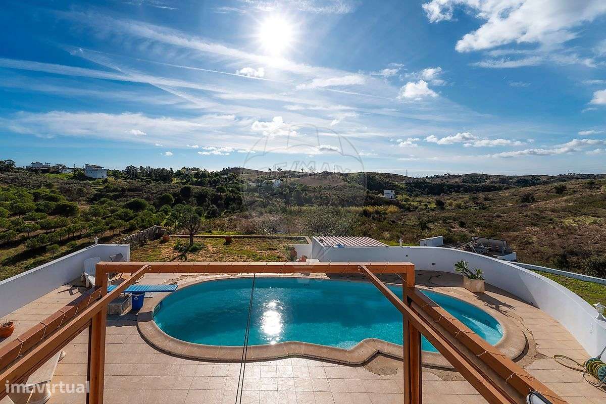 Moradia T4 para venda-26