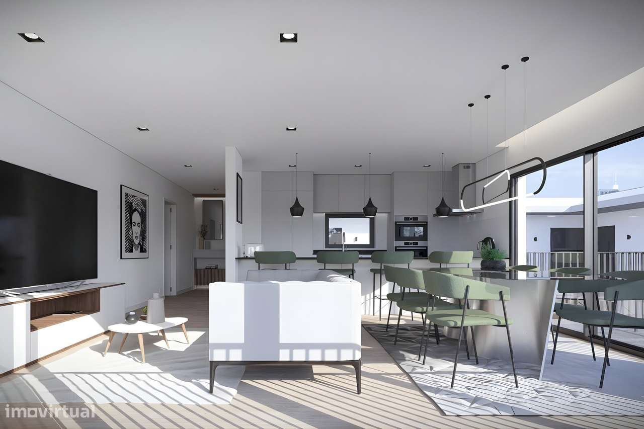 Apartamento T1 de qualidade superior, situado a 5 minutos da praia-1