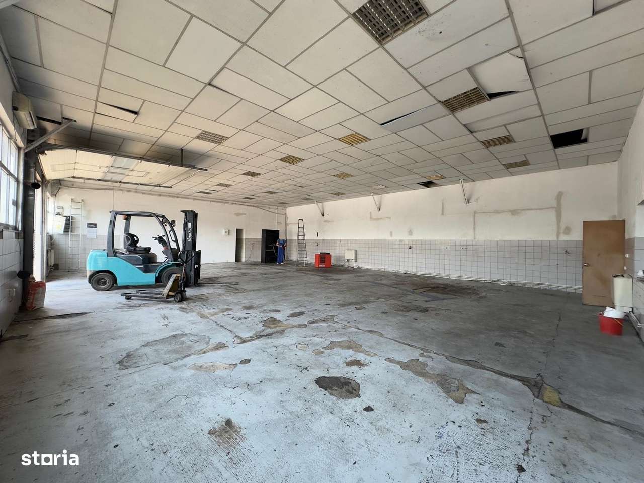 Hala 215mp, zona Lukoil Calea Chisinaului - Imagine principală: 5/7