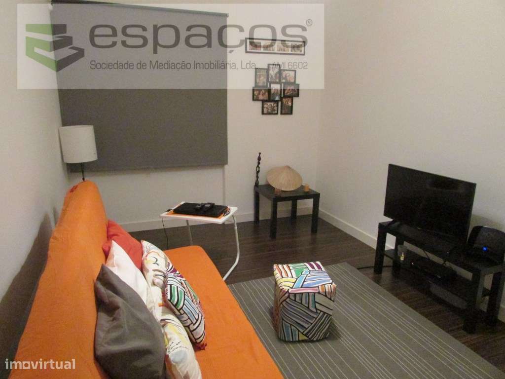 Apartamento T2 São João da Talha, Ótimo estado-0