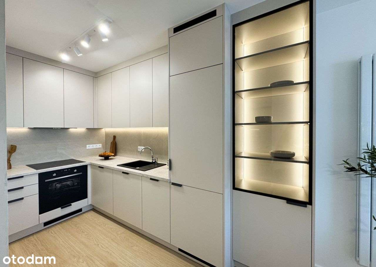 7 Piętro | 2 pokoje | garaż | Wysoki Standard-2