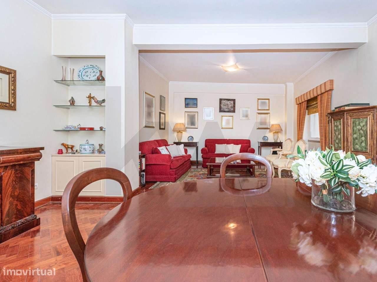 Excelente T3 com estacionamento no coração de Arroios! - Grande imagem: 4/25