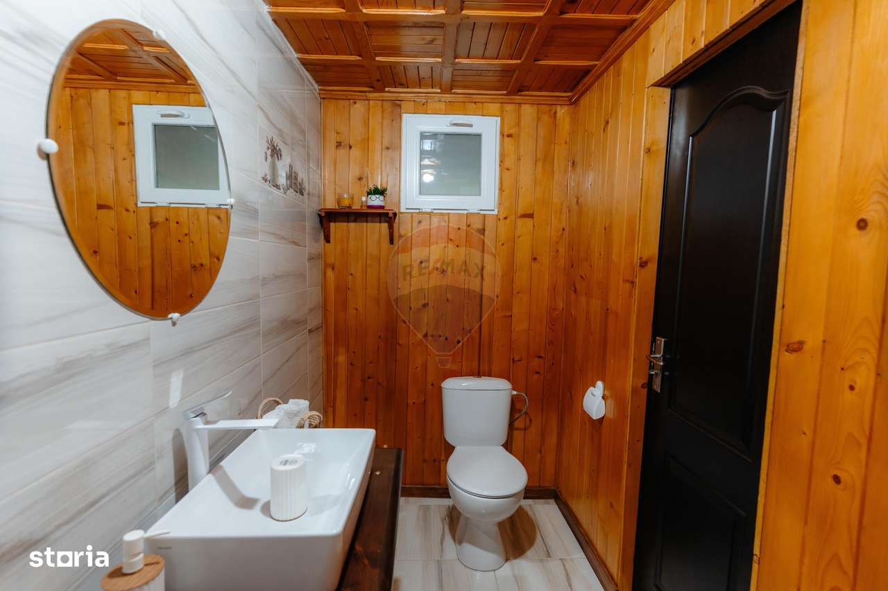 Vânzare pensiune renovată 2025 – 6 camere, Corbșori (Poenari)-10