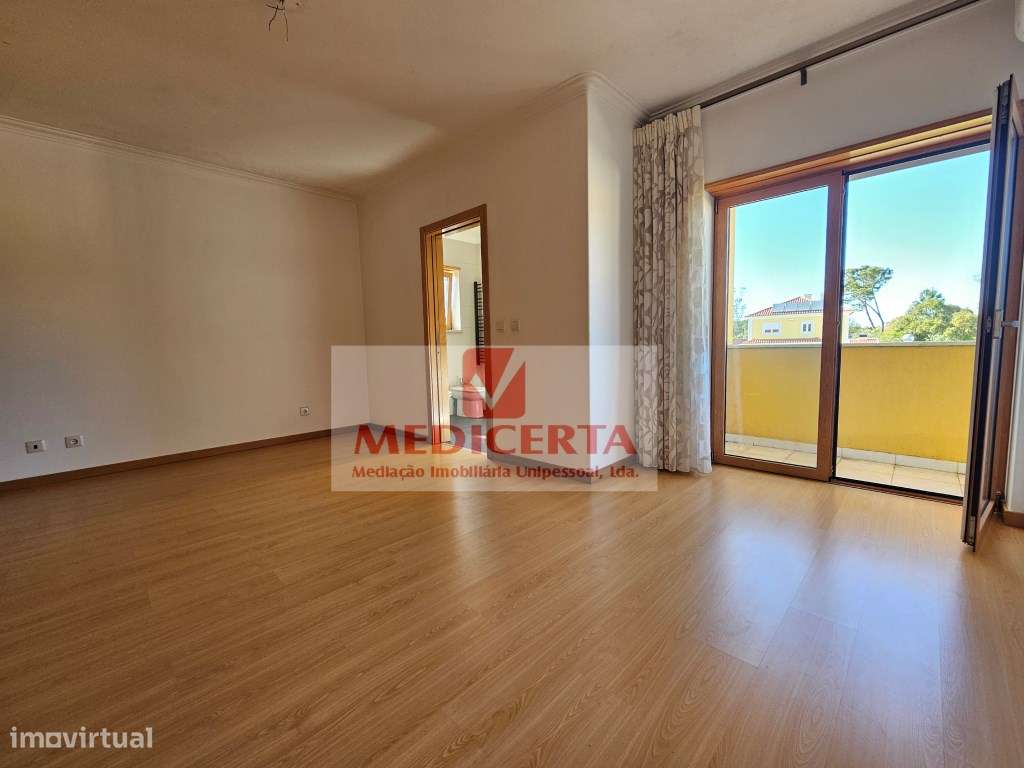 Algueirão - Moradia/Isolada T5 + Logradouro 350m² + Garagem-25