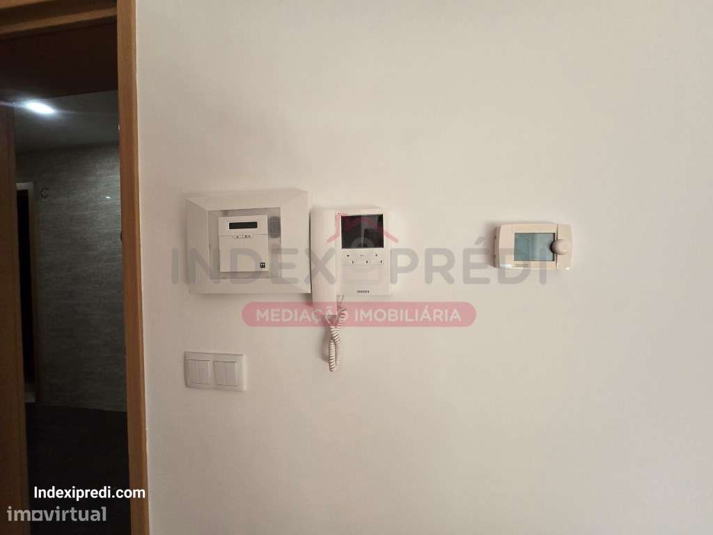 Apartamento T3 C/lugar de garagem de excelentes acabamentos-20