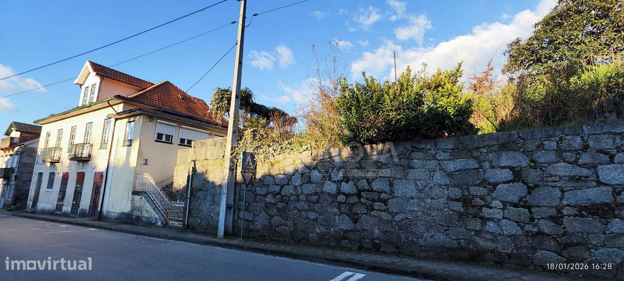 Casa de Aldeia em Felgueiras | Ideal para Habitação | Investimento - Grande imagem: 4/47