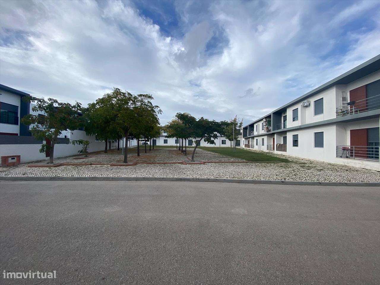 Apartamento T2, Arrendado Até Novembro, na Quinta do Anjo - Grande imagem: 4/11