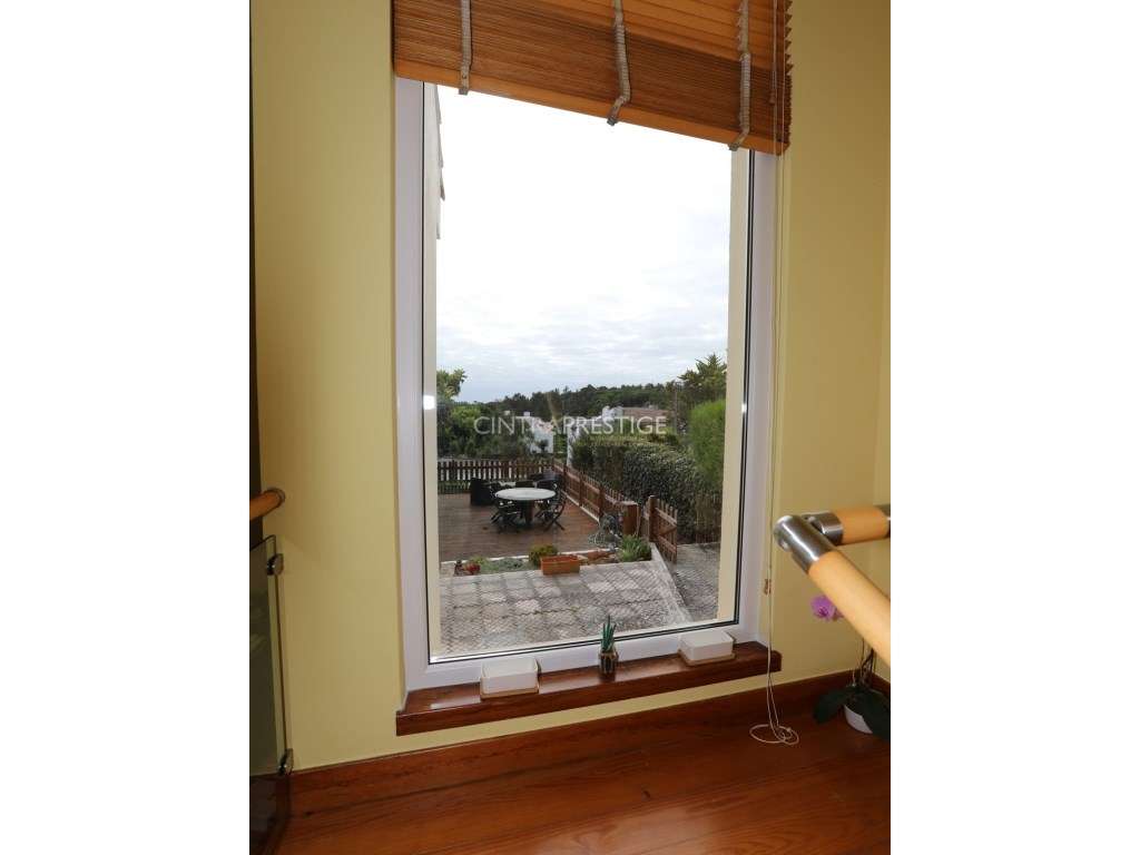 Moradia T3 com Jardim e Garagem na Quinta Verde - Nafarros, Sintra.-20