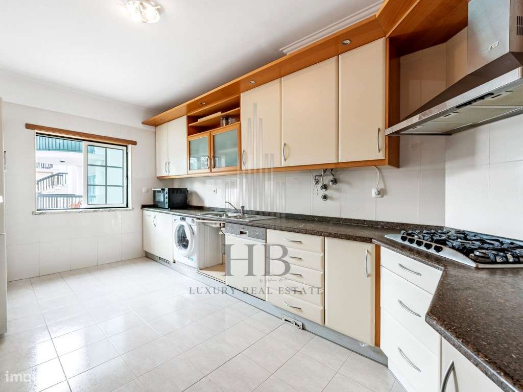 Apartamento T4 em Condomínio Privado com Piscina | Alcabideche | Ca...-9