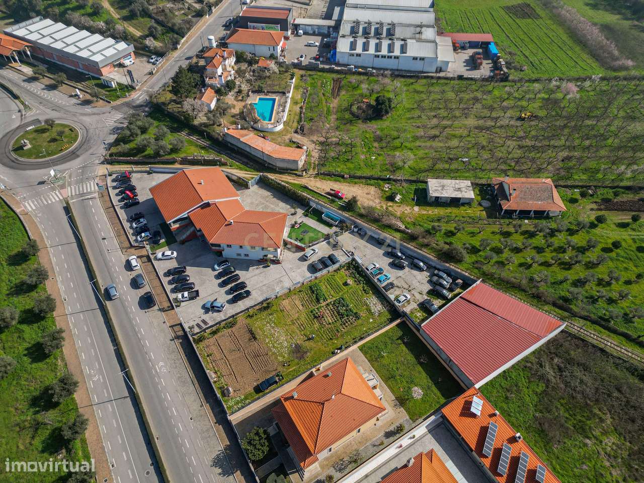 Luxuosa Moradia em Mirandela + Comércio + Armazém , Bragança - 10 Quar - Grande imagem: 5/45