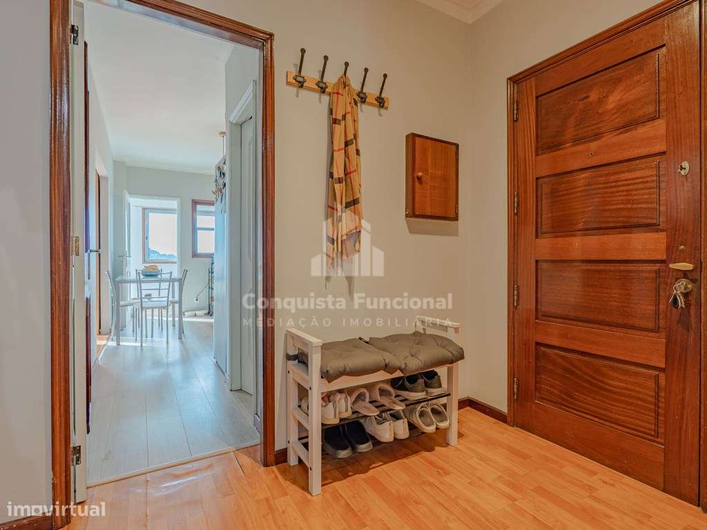 Apartamento T3 situado na zona de Mafamude-23