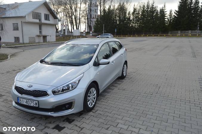 Kia Ceed Cee'd 1.6 GDI M - 8