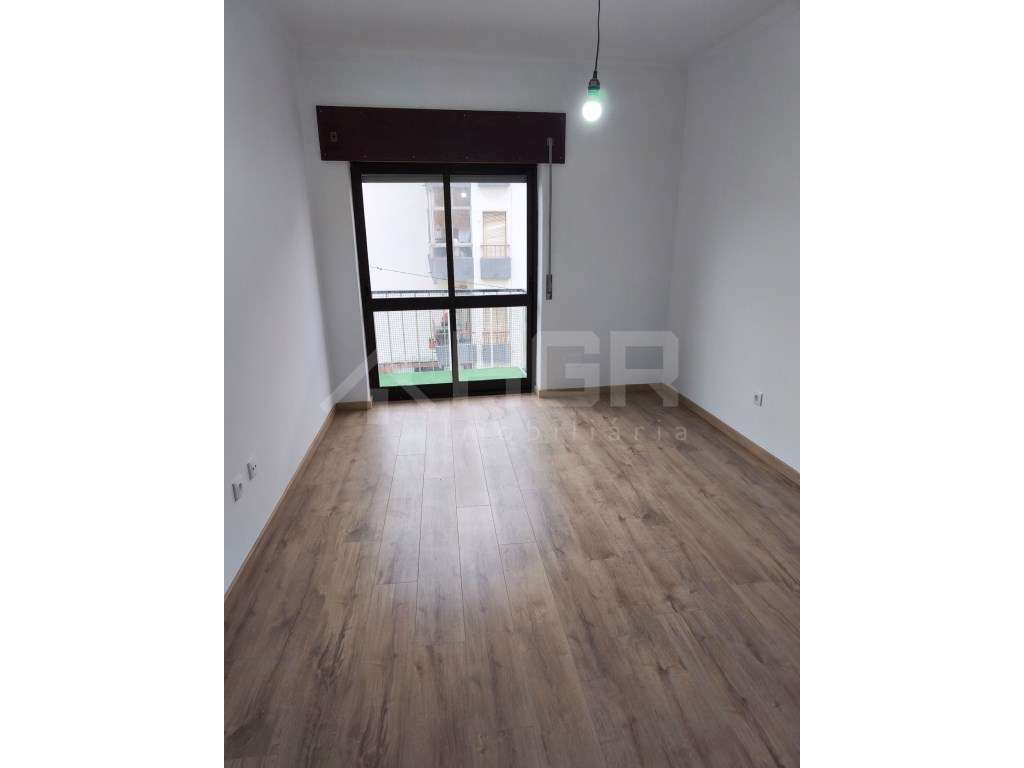 T3 | RENOVADO | 2 CASAS DE BANHO | ALTO SEIXALINHO-22