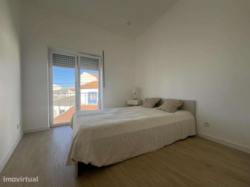 Moradia T2 Remodelada com Vista Mar Próxima das Praias na Lourinhã-20