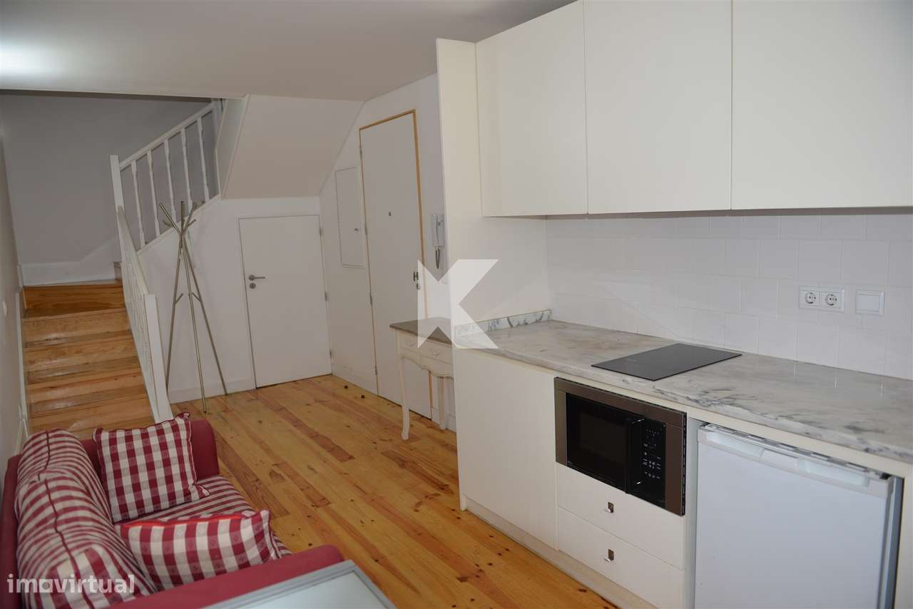 T0+1 Duplex na Rua do Almada – Centro do Porto - Grande imagem: 2/21