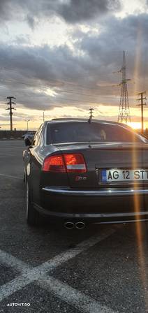 Audi S8 - 7