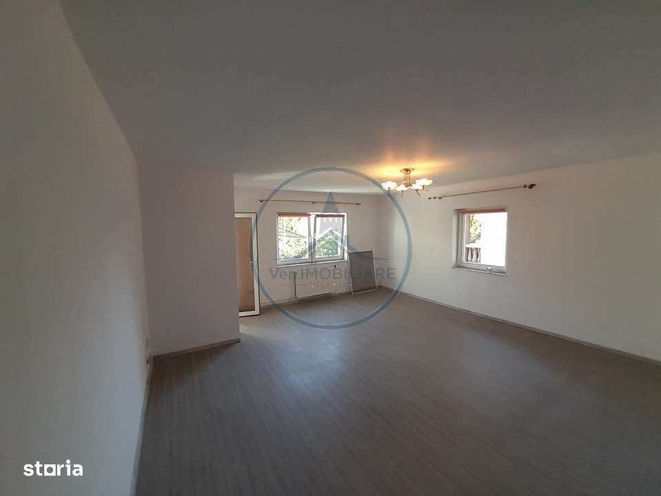 Casa individuala potrivita pentru locuinta,birouri sau cabinete medica - Imagine principală: 3/19