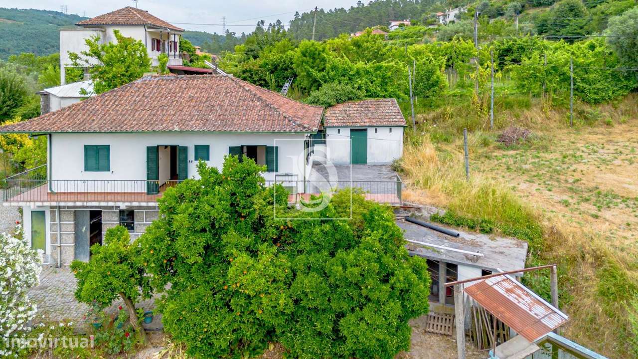 Moradia T3 em Vila Chã do Marão-5